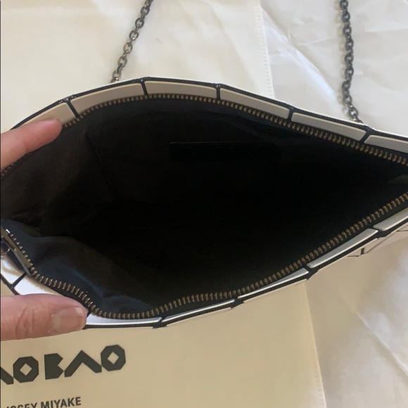 Bao Bao Prism Chain Clutch Crossbody bag - Picture 6 of 11